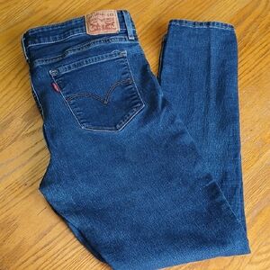 Levi's 711 Skinny Jeans